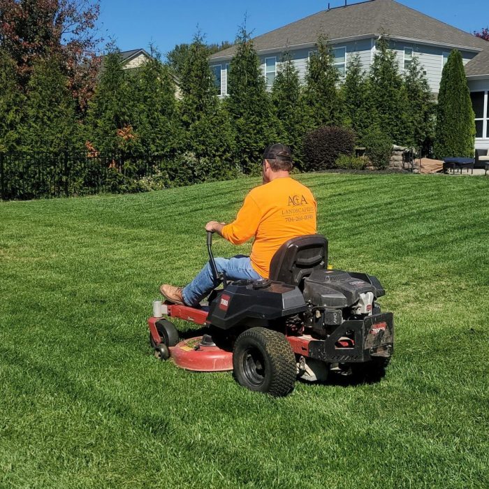 michael-smith-mowinglawn